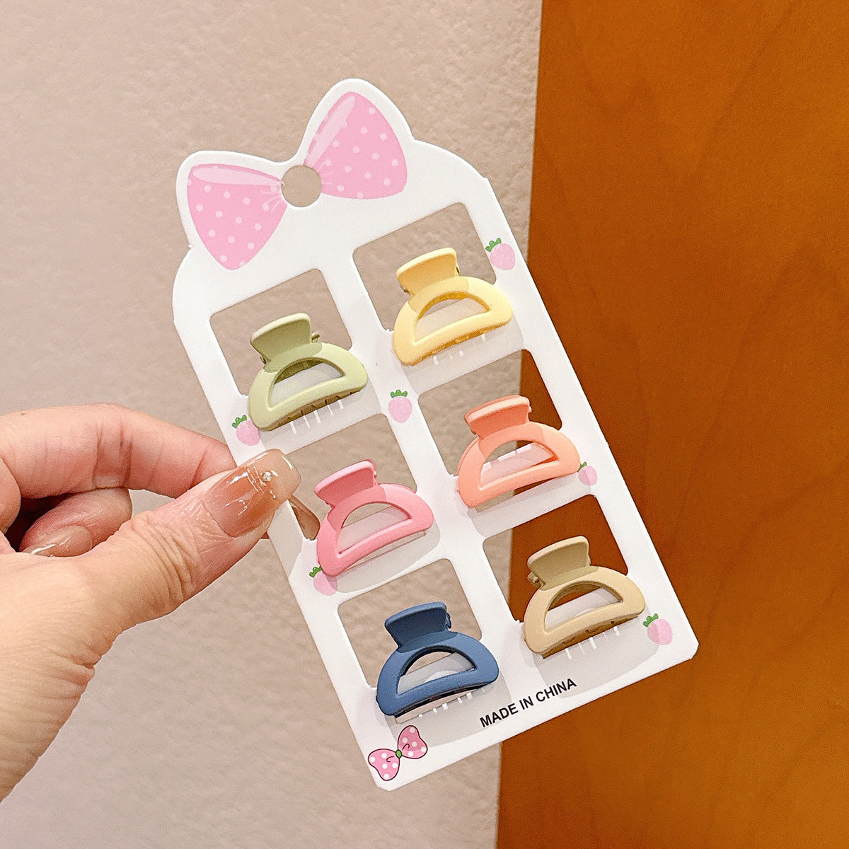 Kids Hair Clip Set, Cute Korean Hollow Mini Claw Clips for Girls, Colorful Princess Hair Accessories, Non-Slip Bang Clips, Side Hair Barrettes for Toddlers and Children